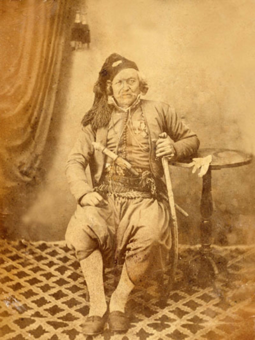 <p>After the revolution Stratis Deliyiannakis moved to Melos, where he died </p>